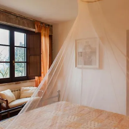 Almone Sleeps 12 *