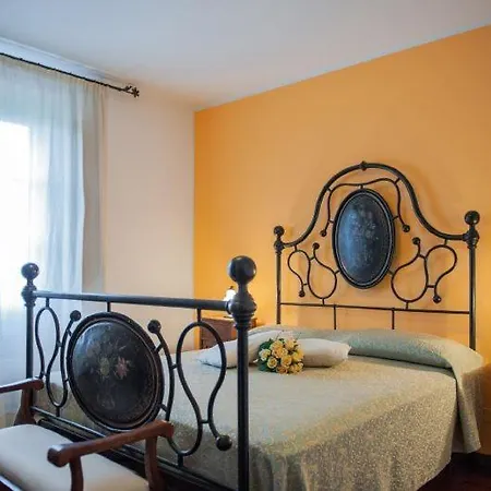 Villa Almone Sleeps 12